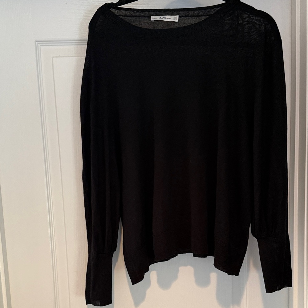 Size Large Black Zara Sweater